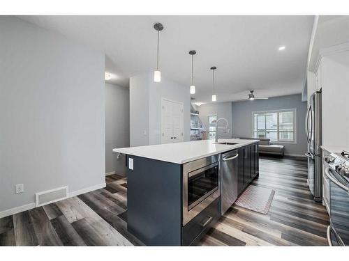 606 Harvest Grove Walk Ne, Calgary, AB - Indoor Photo Showing Kitchen With Upgraded Kitchen