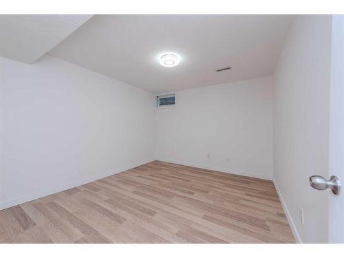 86-3029 Rundleson Road Ne, Calgary, AB - Indoor Photo Showing Other Room