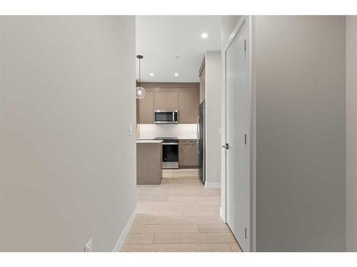 2212-395 Skyview Parkway Ne, Calgary, AB - Indoor