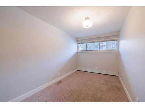 110-355 5 Avenue Ne, Calgary, AB - Indoor Photo Showing Other Room