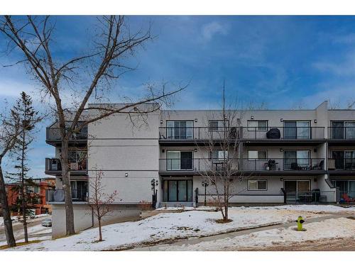 110-355 5 Avenue Ne, Calgary, AB - Outdoor With Balcony With Facade