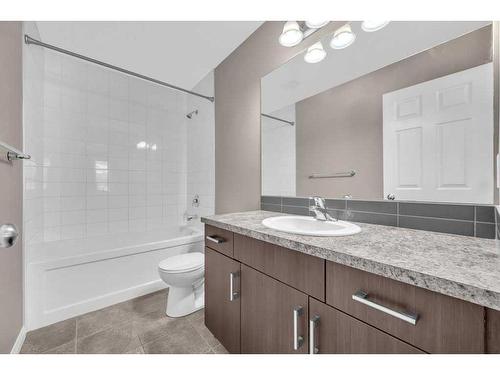 148 Cityscape Row Ne, Calgary, AB - Indoor Photo Showing Bathroom