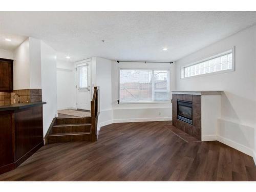 21-2040 35 Avenue Sw, Calgary, AB - Indoor With Fireplace