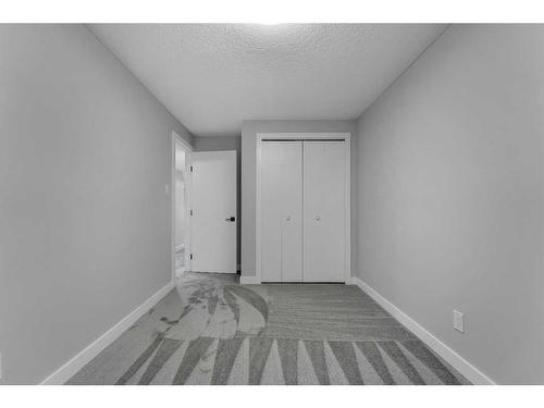 3443 35 Avenue Se, Calgary, AB - Indoor Photo Showing Other Room