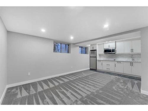 3443 35 Avenue Se, Calgary, AB - Indoor