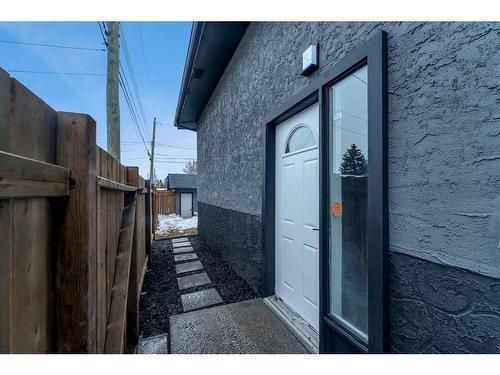 3443 35 Avenue Se, Calgary, AB - Outdoor