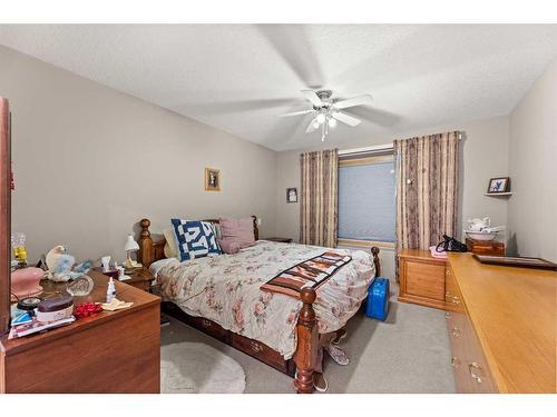 29-6009 62 Avenue, Olds, AB - Indoor Photo Showing Bedroom