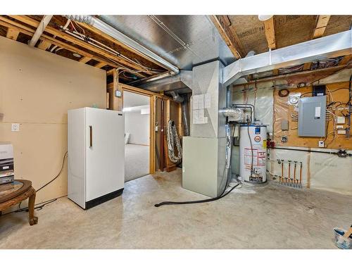 29-6009 62 Avenue, Olds, AB - Indoor Photo Showing Basement