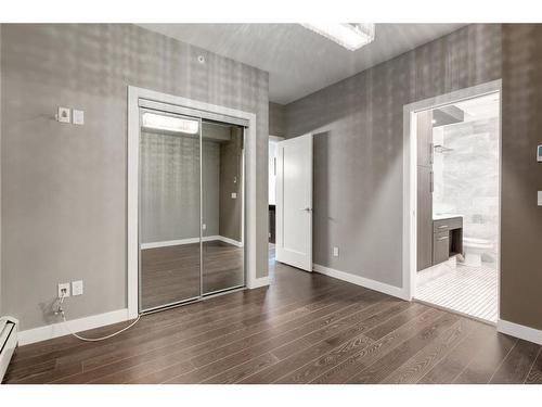 408-119 19 Street Nw, Calgary, AB - Indoor Photo Showing Other Room