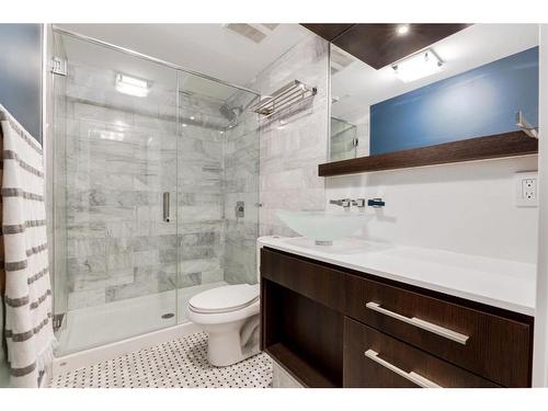 408-119 19 Street Nw, Calgary, AB - Indoor Photo Showing Bathroom