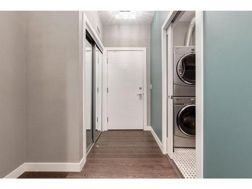 408-119 19 Street Nw, Calgary, AB - Indoor Photo Showing Laundry Room