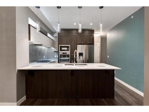 408-119 19 Street Nw, Calgary, AB - Indoor Photo Showing Kitchen With Upgraded Kitchen