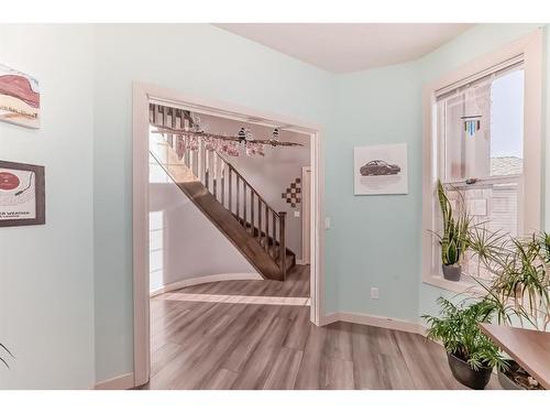 196 Sunset Circle, Cochrane, AB - Indoor Photo Showing Other Room