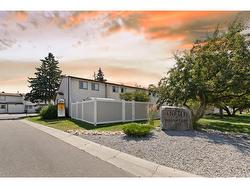 107-9930 Bonaventure Drive SE Calgary, AB T2J 4L4