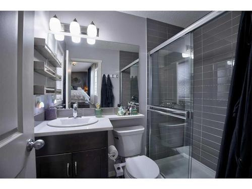 656 Walden Drive Se, Calgary, AB - Indoor Photo Showing Bathroom