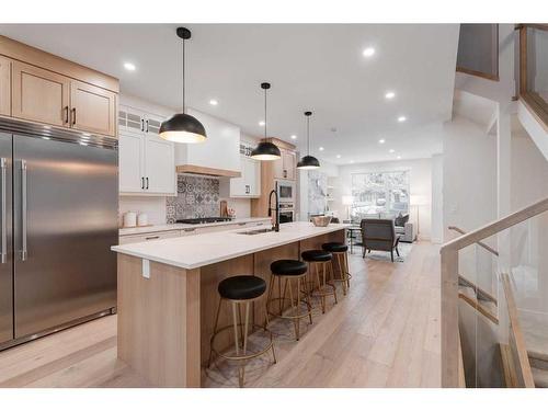 2810 35 Street Sw, Calgary, AB - Indoor Photo Showing Kitchen With Stainless Steel Kitchen With Upgraded Kitchen