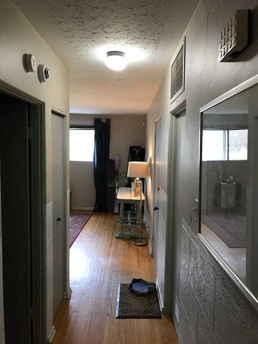 1824 29 Avenue Sw, Calgary, AB - Indoor Photo Showing Other Room