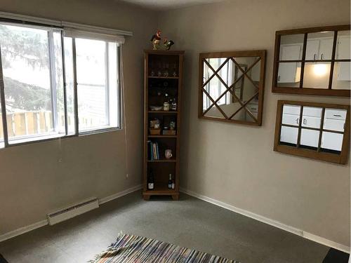 1824 29 Avenue Sw, Calgary, AB - Indoor Photo Showing Other Room