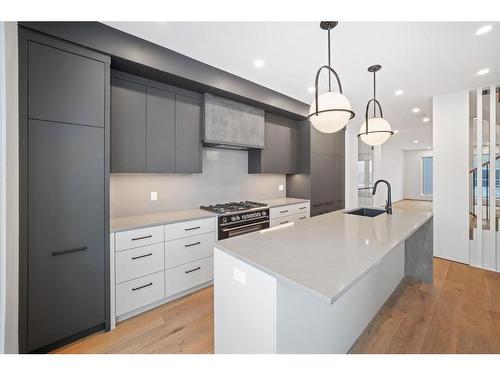 2303 13 Street Nw, Calgary, AB - Indoor Photo Showing Kitchen With Upgraded Kitchen