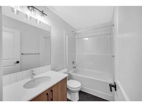 43 Sage Hill Lane Nw, Calgary, AB - Indoor Photo Showing Bathroom