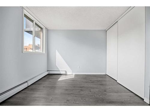 401-1236 15 Avenue Sw, Calgary, AB - Indoor Photo Showing Other Room