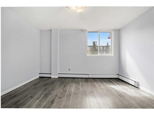 401-1236 15 Avenue Sw, Calgary, AB - Indoor Photo Showing Other Room