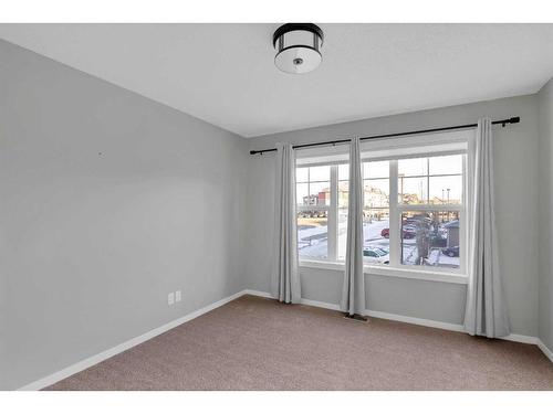 681-101 Sunset Drive, Cochrane, AB - Indoor Photo Showing Other Room