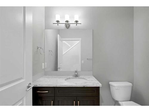 681-101 Sunset Drive, Cochrane, AB - Indoor Photo Showing Bathroom