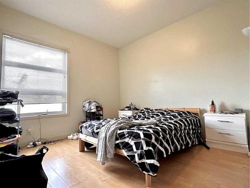 351-333 Riverfront Avenue Se, Calgary, AB - Indoor Photo Showing Bedroom