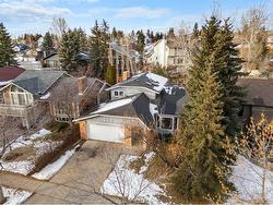 392 Strathcona Drive SW Calgary, AB T3H 1P1