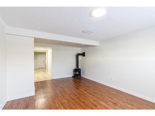 143 Erin Meadow Green Se, Calgary, AB - Indoor Photo Showing Other Room