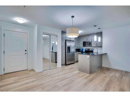 3304-240 Skyview Ranch Road Ne, Calgary, AB - Indoor Photo Showing Kitchen