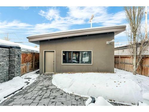 2012 3 Avenue Nw, Calgary, AB - Outdoor