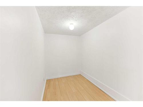 501-2520 Palliser Drive Sw, Calgary, AB - Indoor Photo Showing Other Room