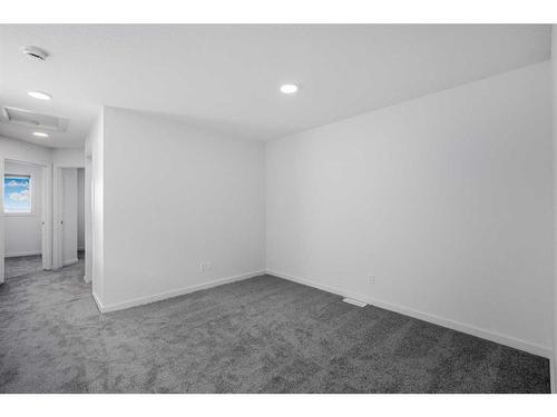 180 Belmont Way, Calgary, AB - Indoor Photo Showing Other Room