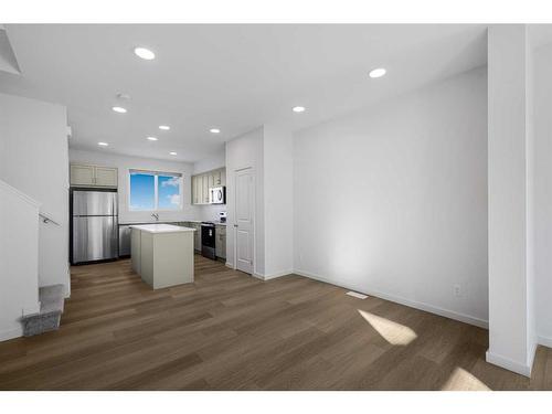 180 Belmont Way, Calgary, AB - Indoor Photo Showing Kitchen