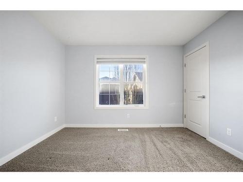 47 Sherwood Row Nw, Calgary, AB - Indoor Photo Showing Other Room