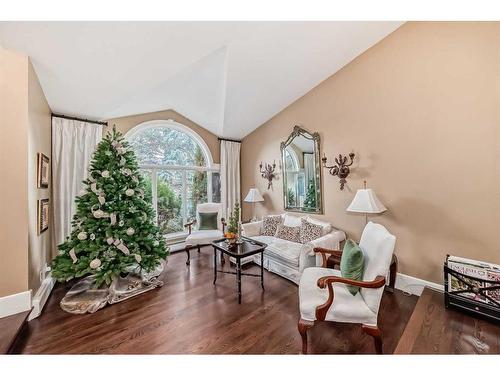 12 Edenstone Way Nw, Calgary, AB - Indoor Photo Showing Living Room