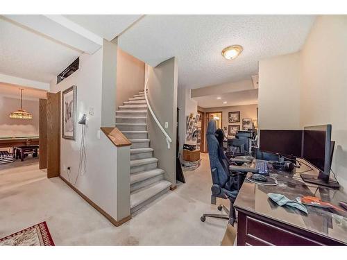 12 Edenstone Way Nw, Calgary, AB - Indoor Photo Showing Office