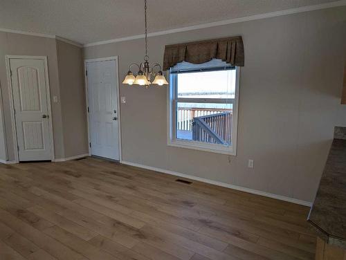 33525 Range Road 41, Rural Mountain View County, AB - Indoor Photo Showing Other Room