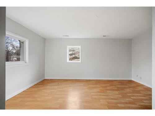 3707 Centre A Street Ne, Calgary, AB - Indoor Photo Showing Other Room