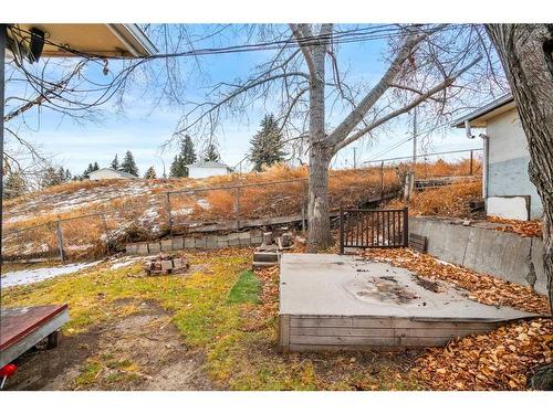 3707 Centre A Street Ne, Calgary, AB - Outdoor