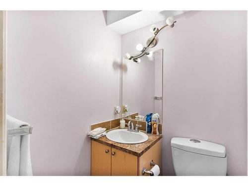 6556 Martingrove Drive Ne, Calgary, AB - Indoor Photo Showing Bathroom