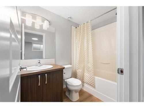 1415 Auburn Bay Circle Se, Calgary, AB - Indoor Photo Showing Bathroom