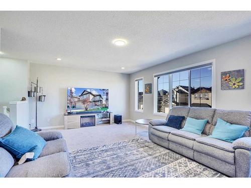 1715 Baywater View Sw, Airdrie, AB - Indoor Photo Showing Living Room