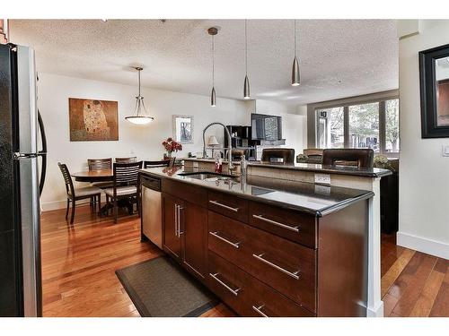 104-41 6A Street Ne, Calgary, AB - Indoor Photo Showing Kitchen