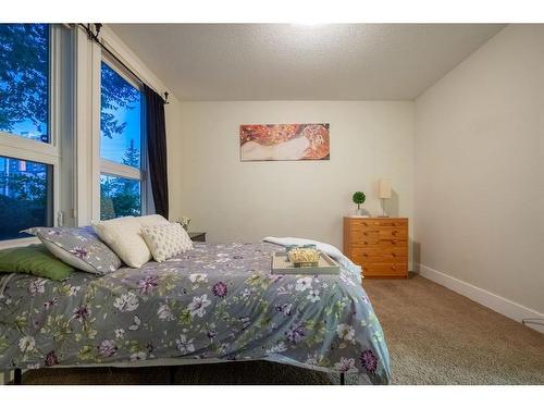 104-41 6A Street Ne, Calgary, AB - Indoor Photo Showing Bedroom