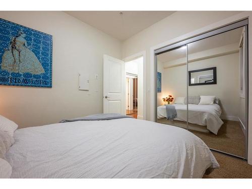 104-41 6A Street Ne, Calgary, AB - Indoor Photo Showing Bedroom