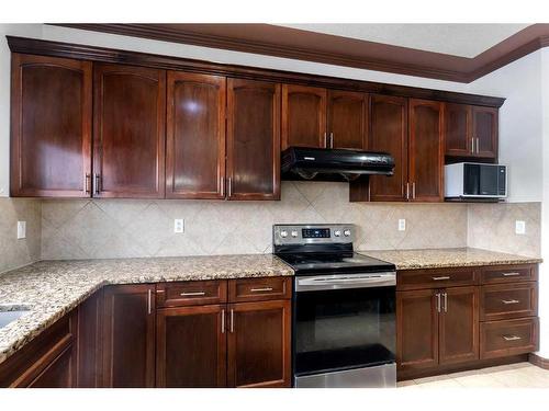 22 Taralake Cape Ne, Calgary, AB - Indoor Photo Showing Kitchen