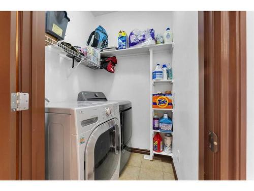 22 Taralake Cape Ne, Calgary, AB - Indoor Photo Showing Laundry Room